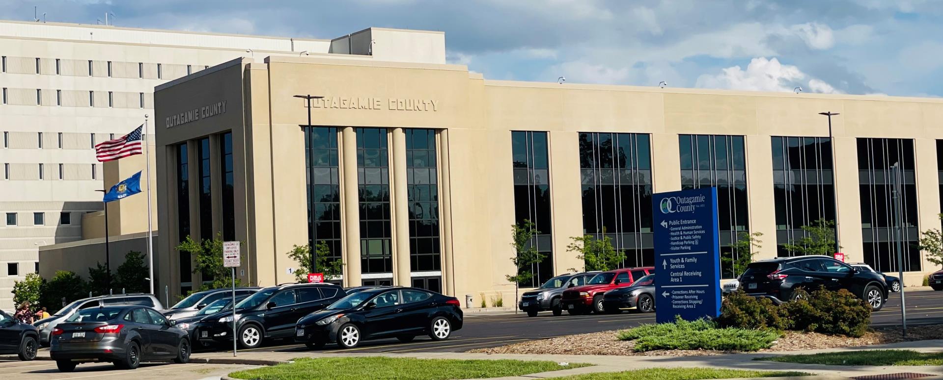 Building_with_Parking_Lot_Banner