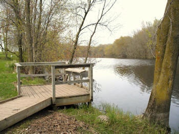 wolf_r_fishing-new_london